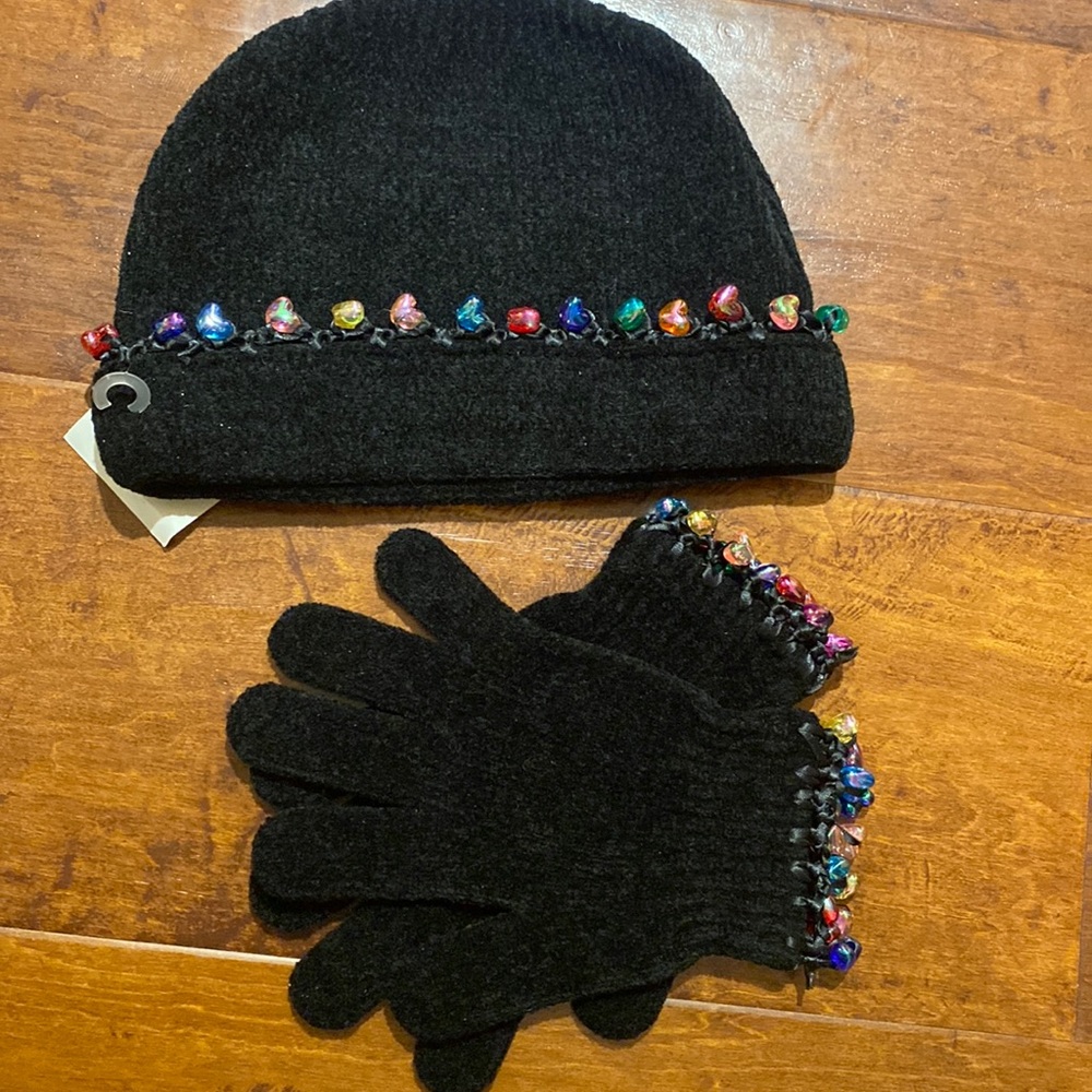 Black Beaded Hearts Toboggan & Gloves Set